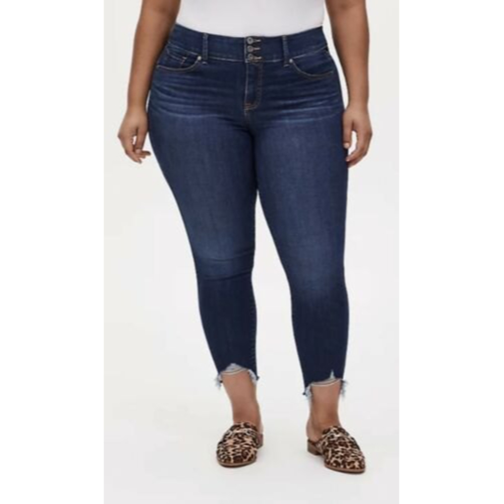 Jegging Blue Jeans Stretch Super Soft Medium Wash Frayed Hem Plus Size 20 NWT